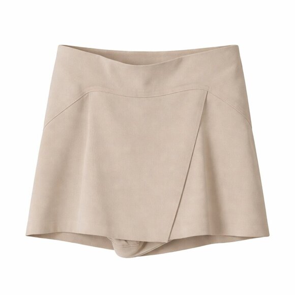 BCBGMaxAzria Pants - BCBGMAXAZRIA Codie Tan Skort (3.75" inseam) Shorts Size L